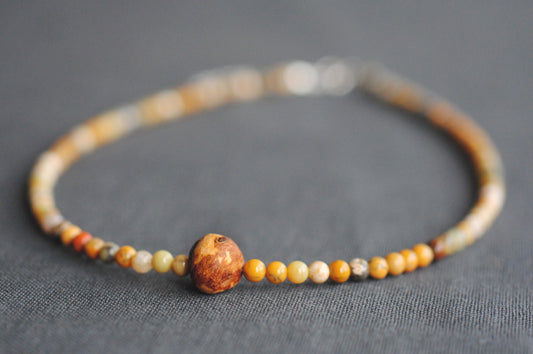 Gefühl ✧ Baumperlen-Kette (kurz) ✧ Opalith ✧ Unikat