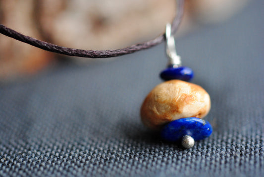 Selbstvertrauen ✧ Baumperlen-Kinderkette ✧ Lapislazuli ✧ Unikat