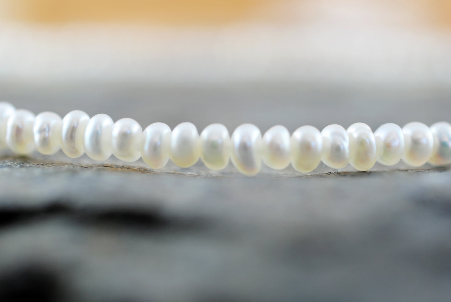 Süßwasserperlen Mini - Schlichtes Armband
