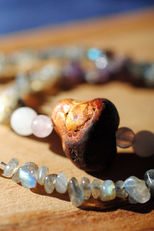 Vertrauen ✧ Baumperlen-Kette ✧ Rosenquarz, Labradorit, Amethyst & Serpentin ✧ Unikat