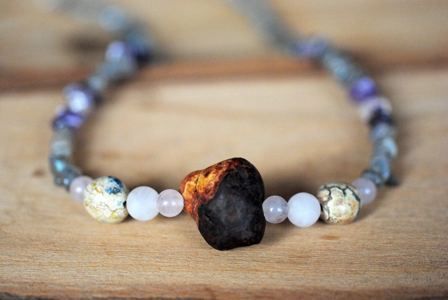 Vertrauen ✧ Baumperlen-Kette ✧ Rosenquarz, Labradorit, Amethyst & Serpentin ✧ Unikat