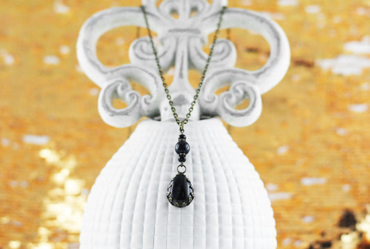 Perlmutt Tropfen mit Blaufluss Edelstein Amulett