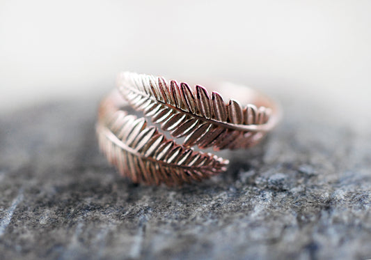 18 K Roségold Ring Blatt