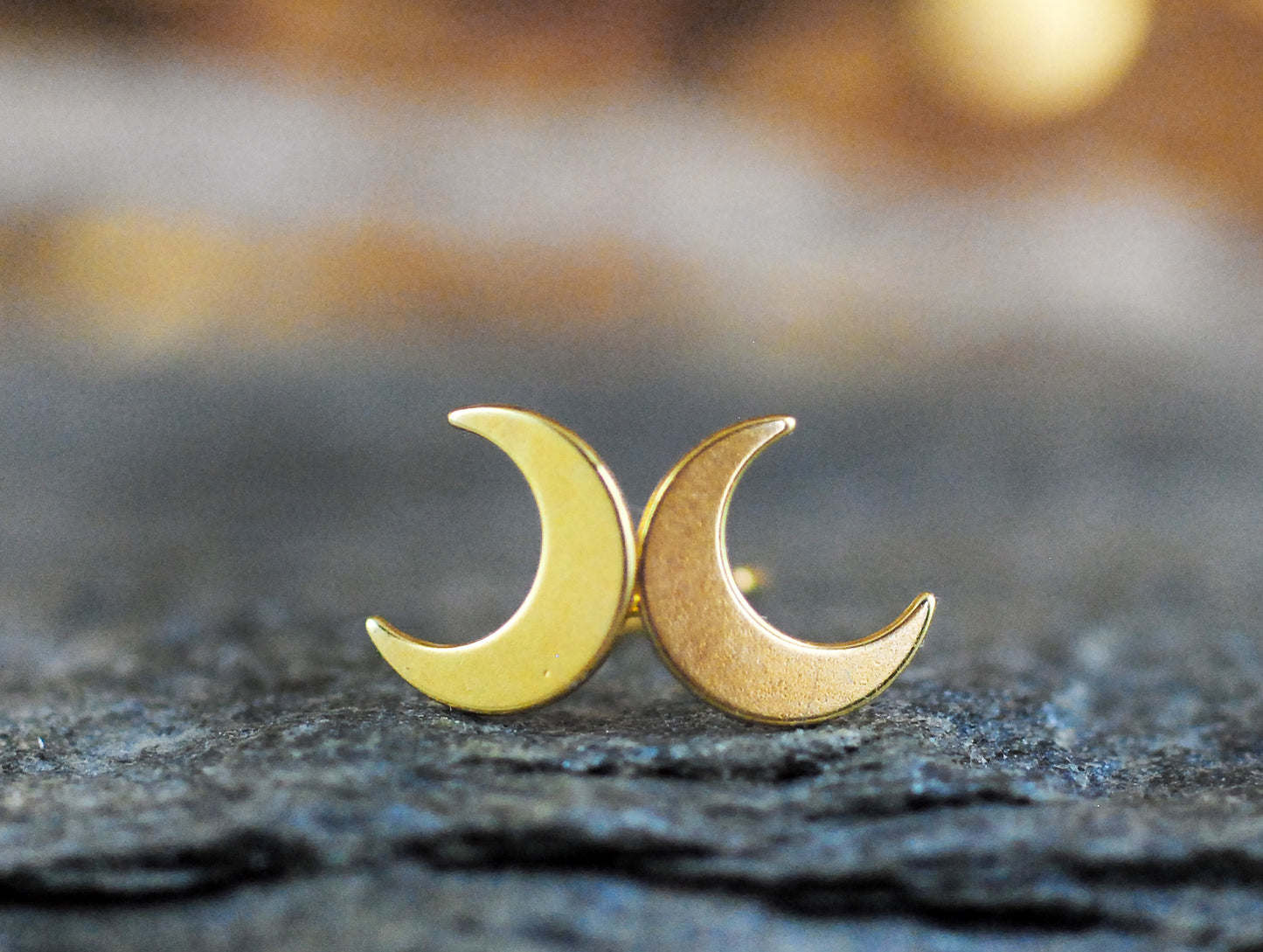 Vergoldete Ohrstecker 24K "Mondsichel"