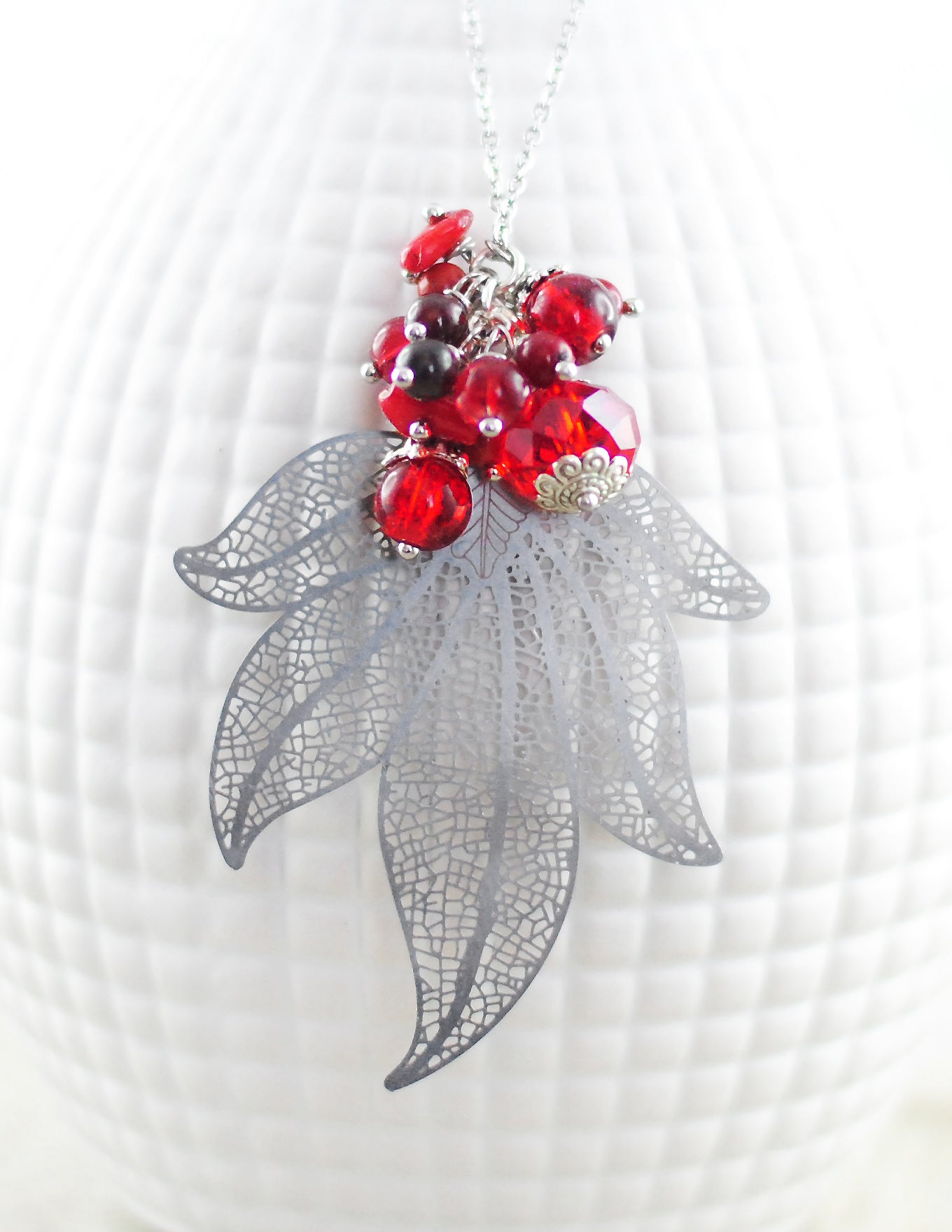 Kette "Spitzahorn" mit Granat, Jaspis und Koralle