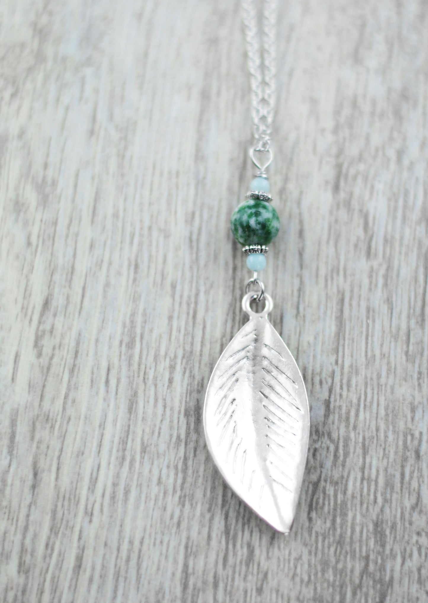 Kette "Birkenblatt" mit Jade und Amazonit