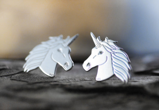 925er Silber Ohrstecker Einhorn