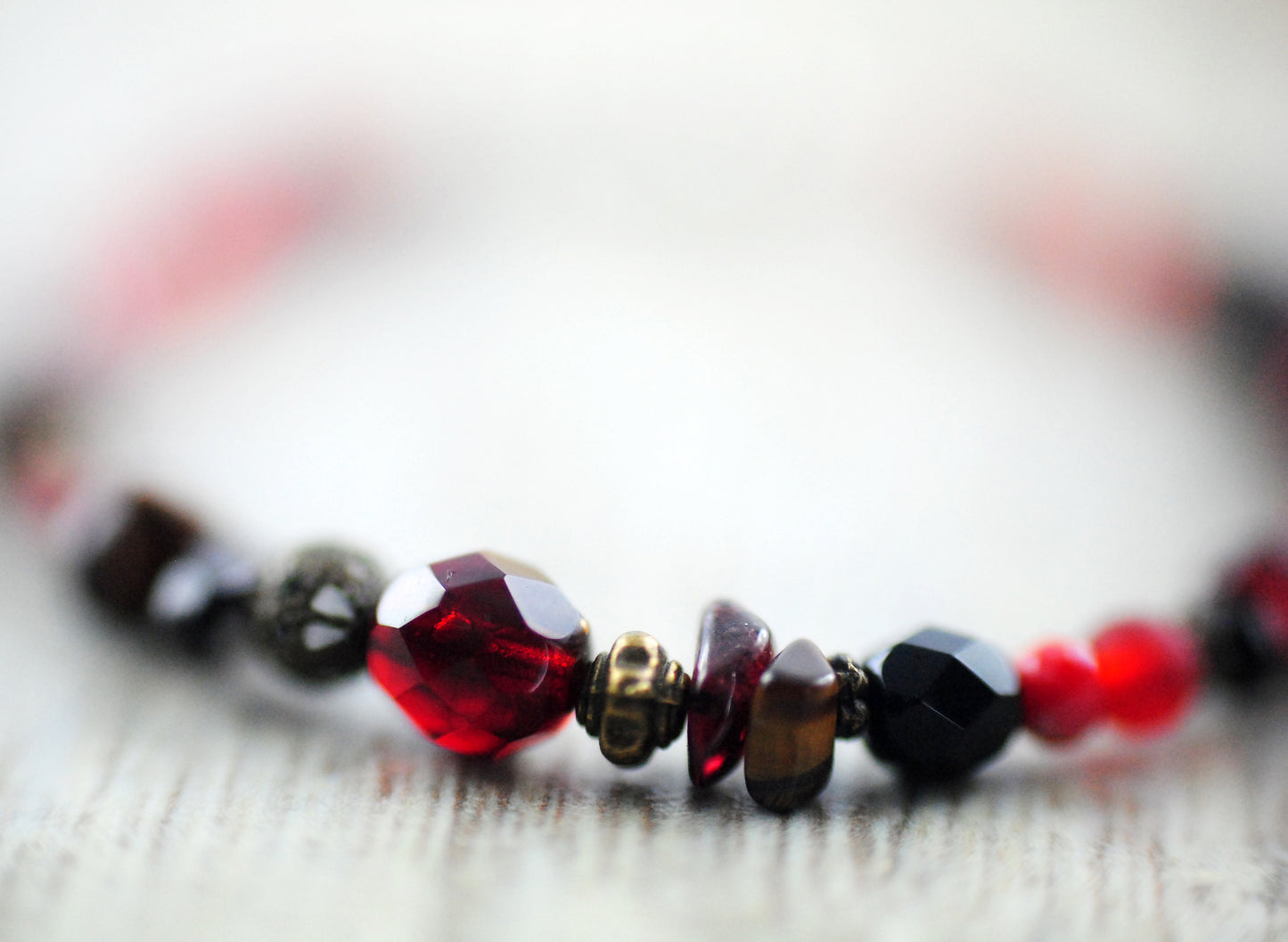 Herbstwald / UNIKAT-Armband mit Granat, Tigerauge, Bronzit ...