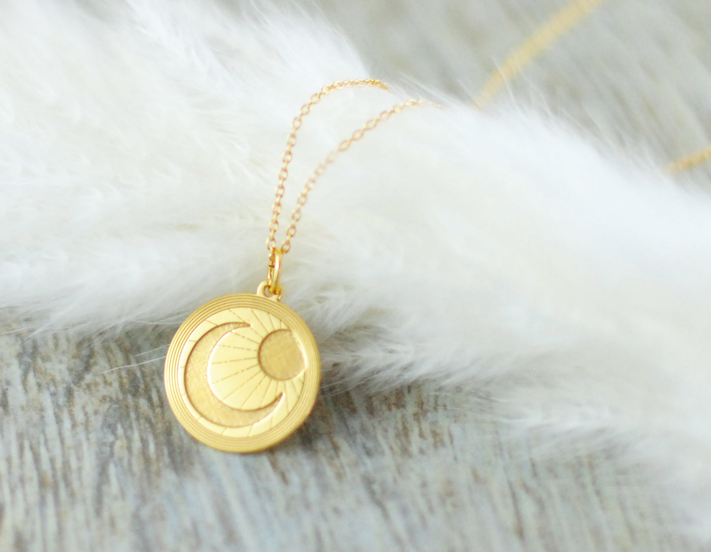 24K vergoldete Kette "Sonne & Mond" II