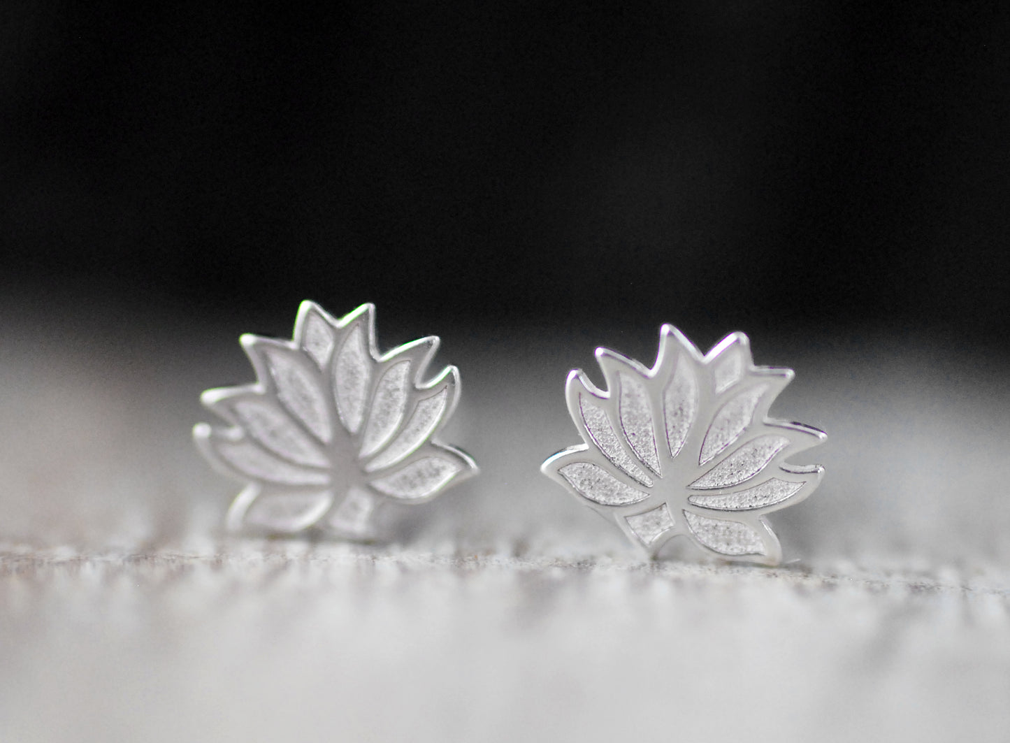 925er Silber Ohrstecker "Lotus"