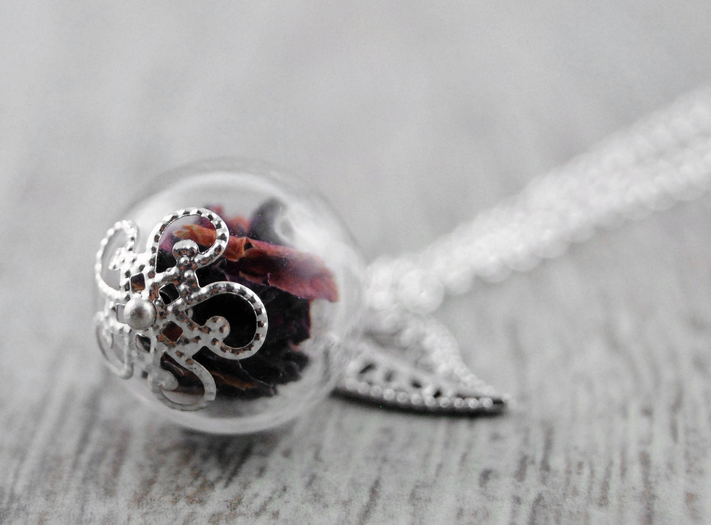 Rosentraum" Glaskugel-Kette