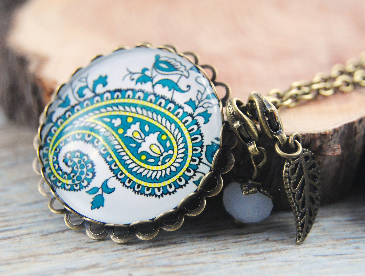 Orientalischer Garten" Amulett