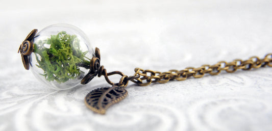 Glaskugel-Kette "Teil der Natur"