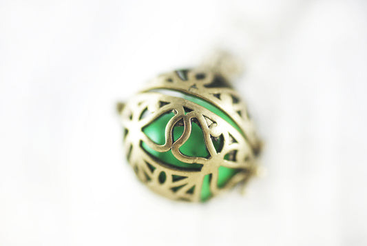 Medaillon "Schatzkugel" Jadegrün