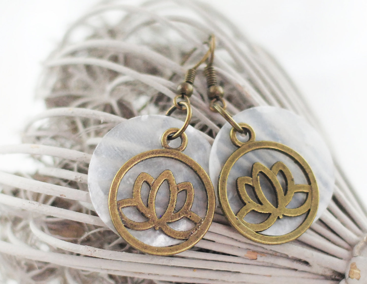 Ohrhänger "Lotublume"