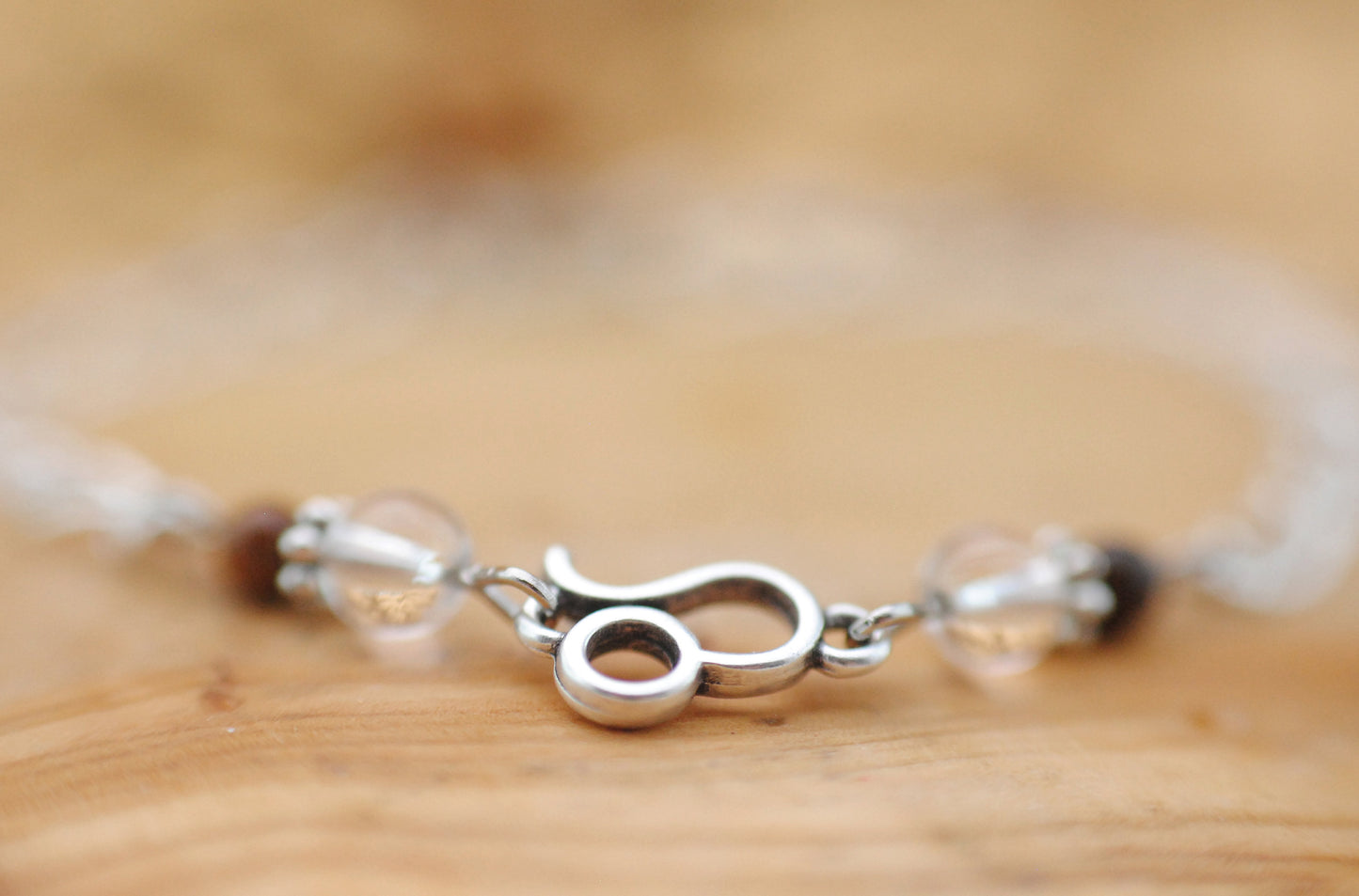 Armschmuck Löwe versilbert mit Bergkristall und Tigerauge - Sternzeichen Schmuck