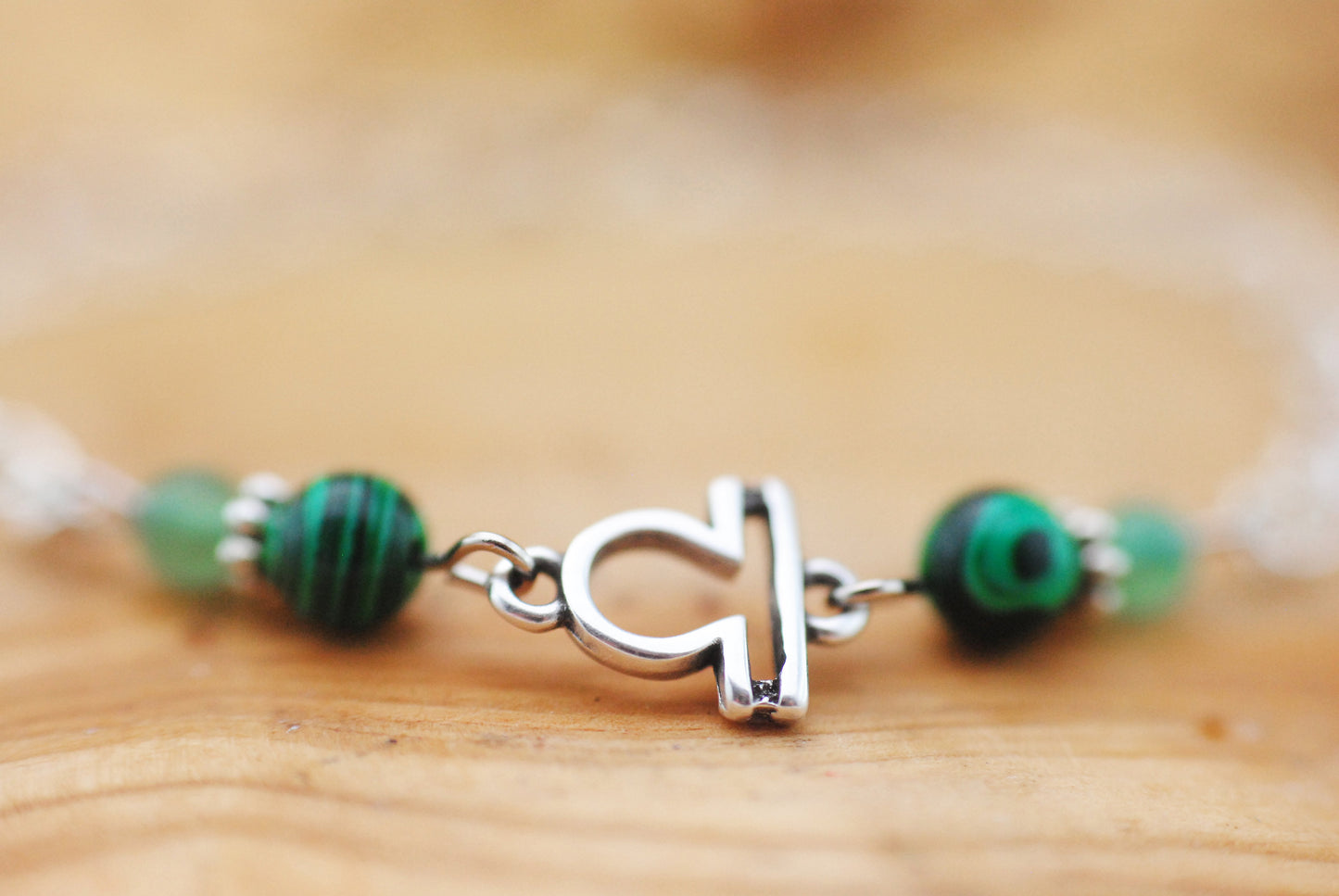 Armschmuck Waage versilbert mit Malachit und Aventurin - Sternzeichen Schmuck