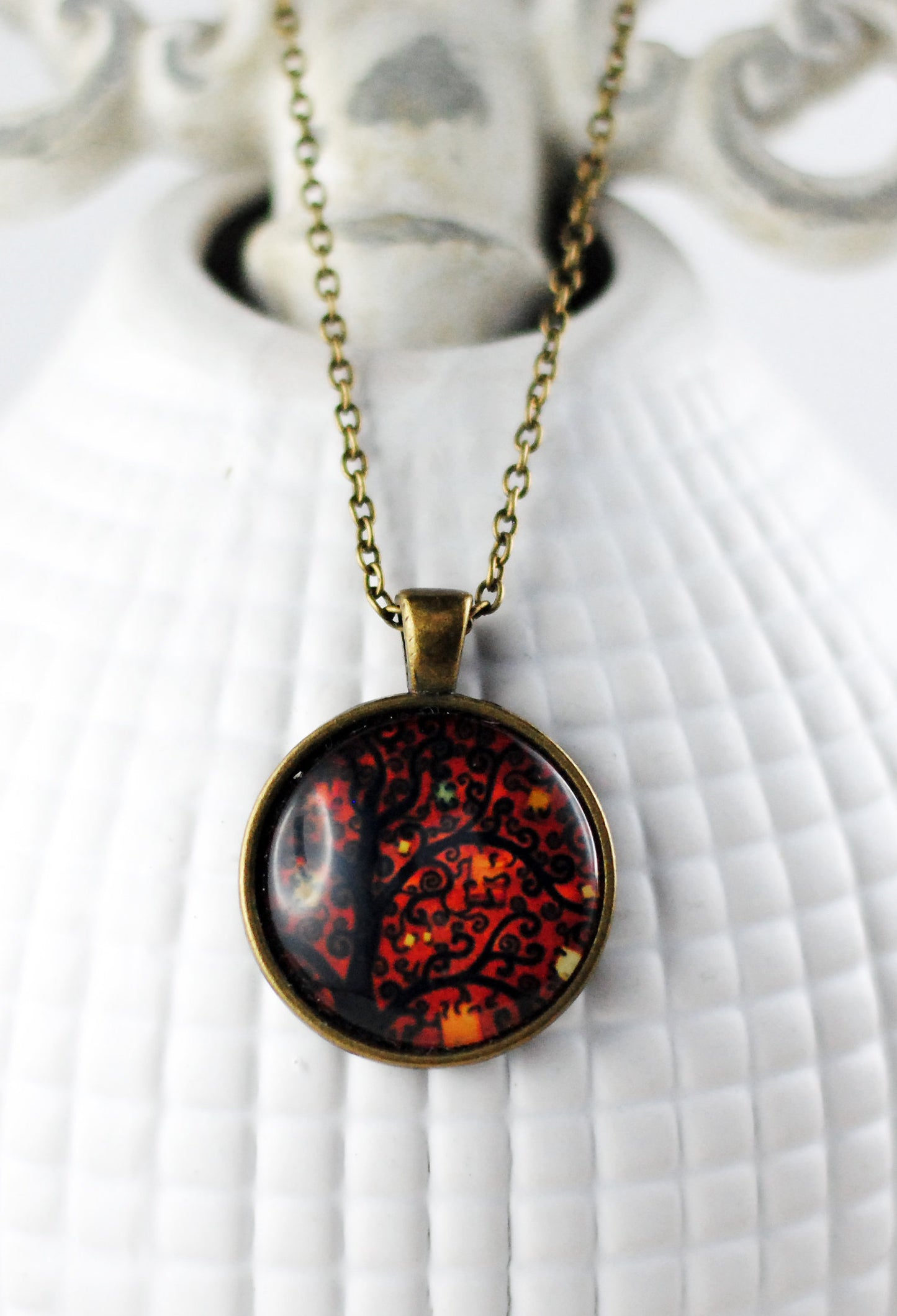 Amulett "To the Root"