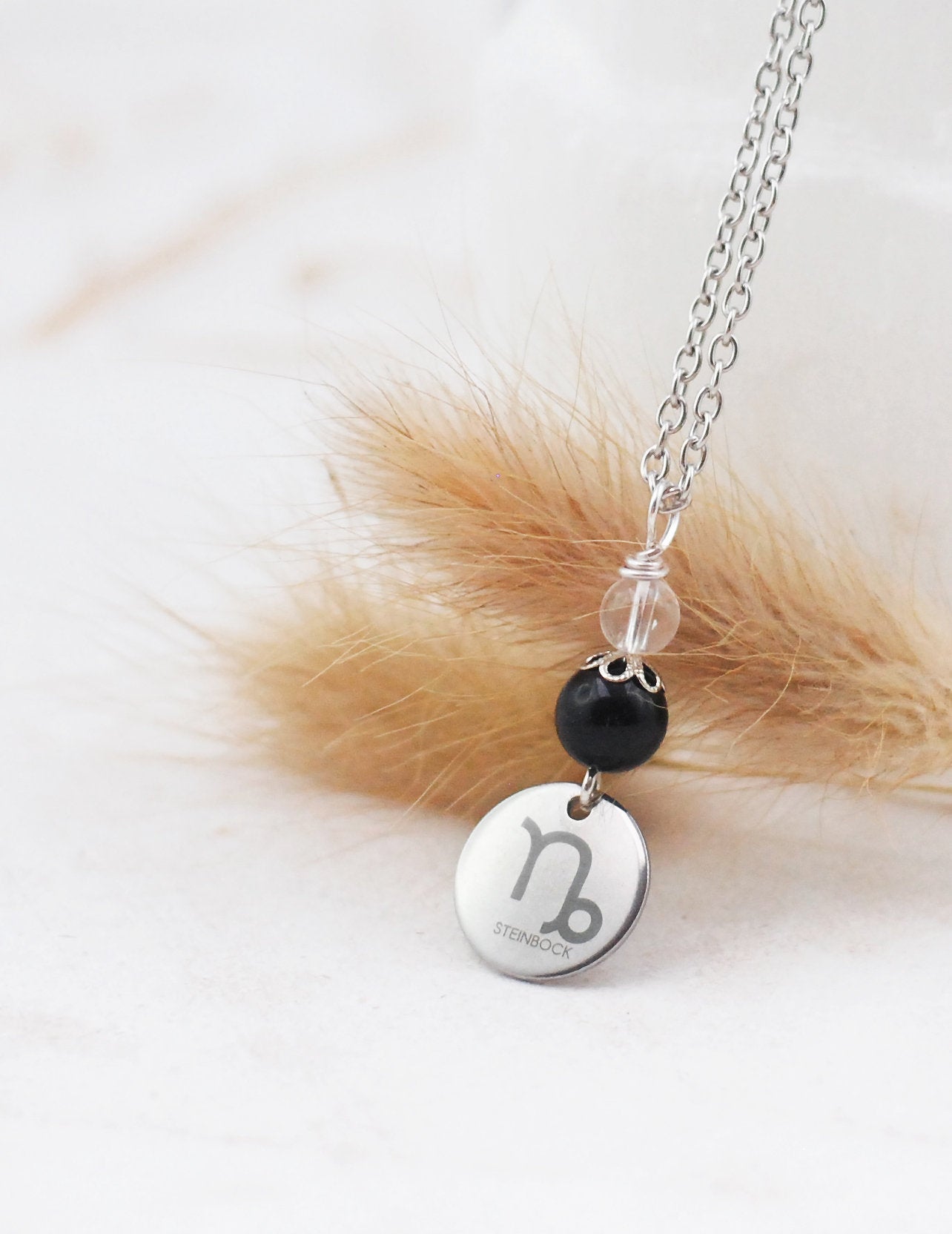 Sternzeichen Amulett Steinbock mit Onyx und Bergkristall - Edelstahl, lasergraviert