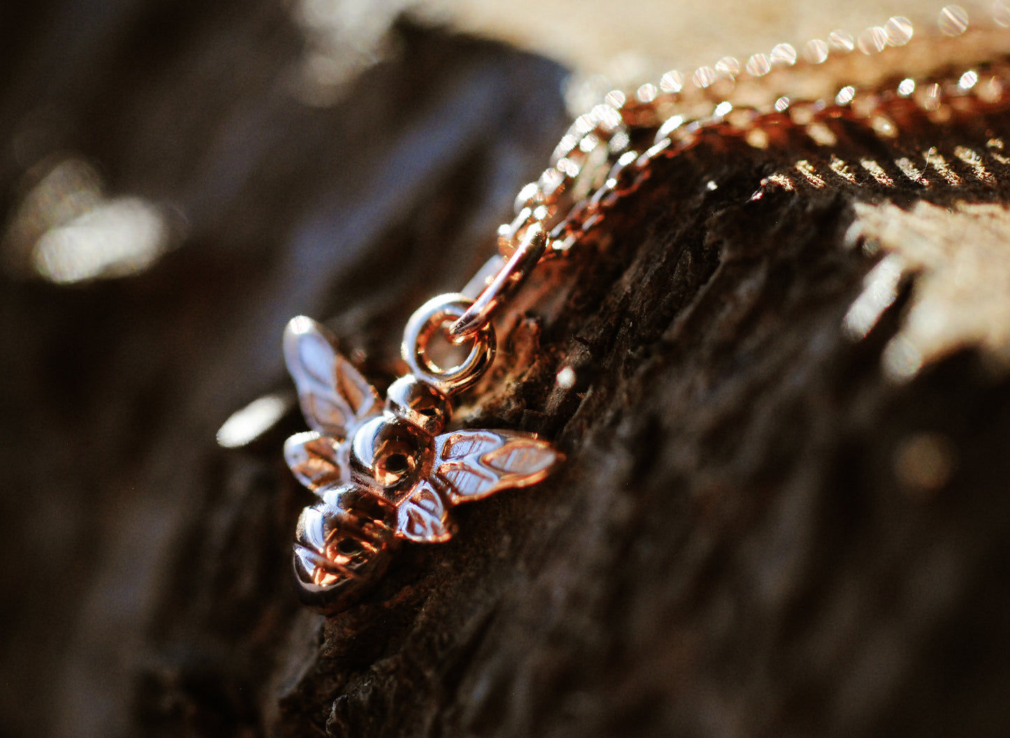 18K rosévergoldete Kette "Biene"