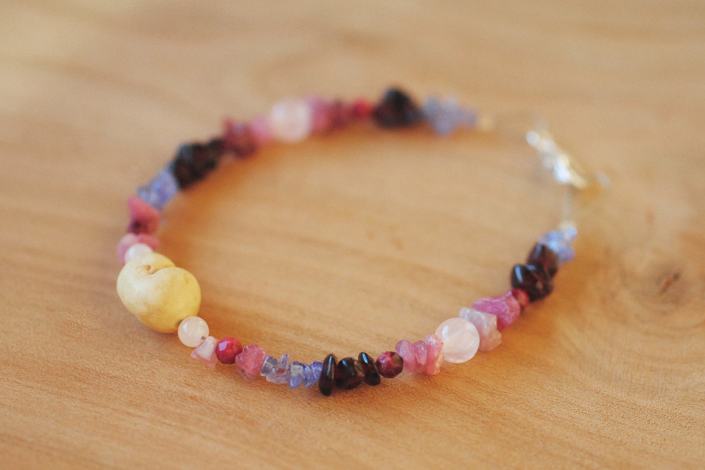 Würde & Aufrichtung ✧ Baumperlen-Armband ✧ Tansanit & Pinker Turmalin ✧ Unikat