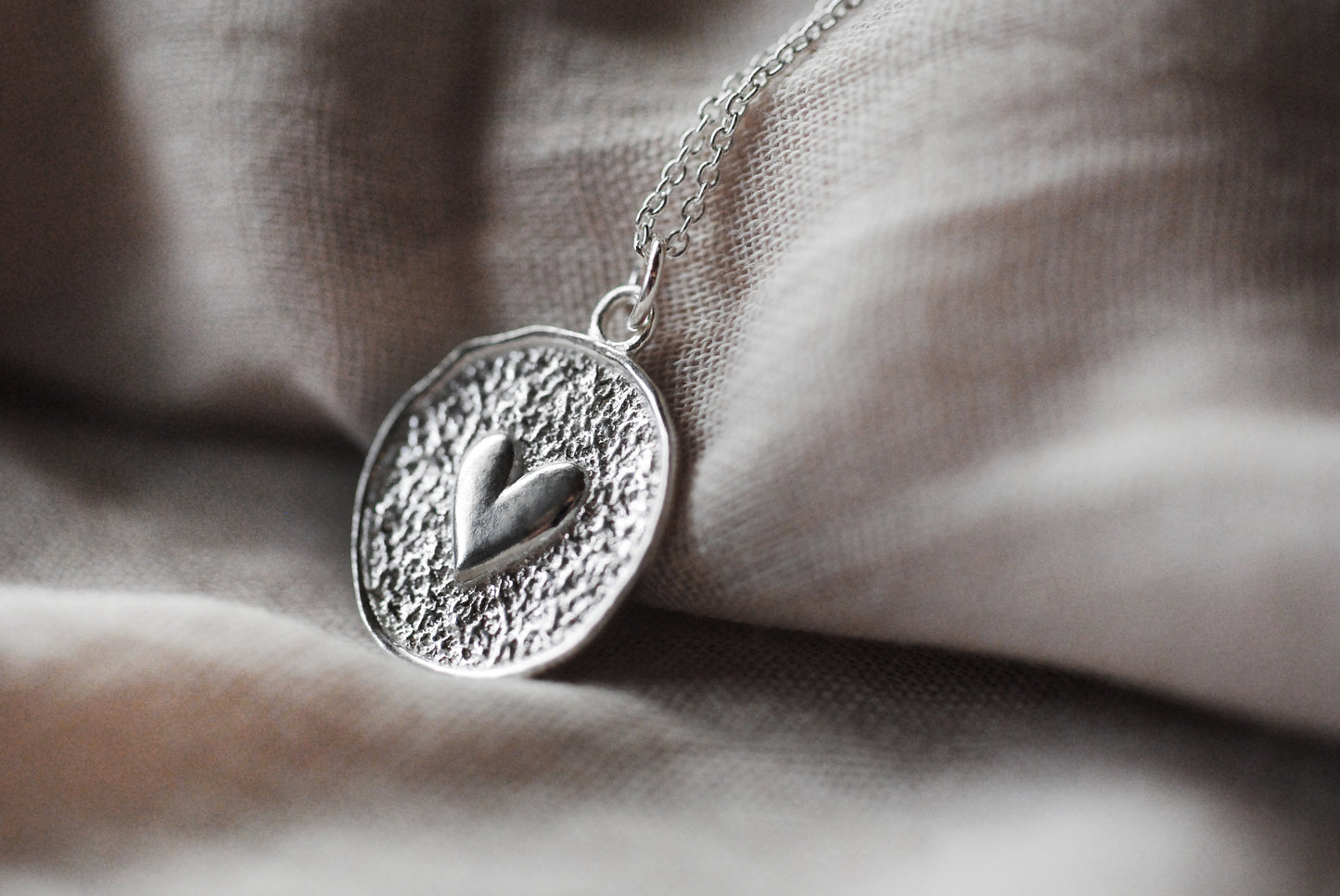 925er Silber Anhänger "Love" optional mit Kette