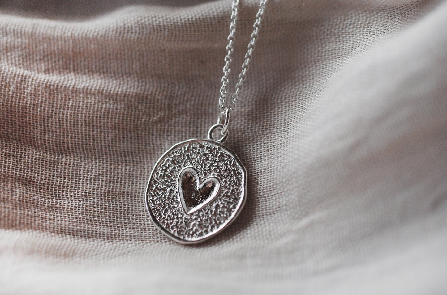925er Silber Anhänger "Love" optional mit Kette