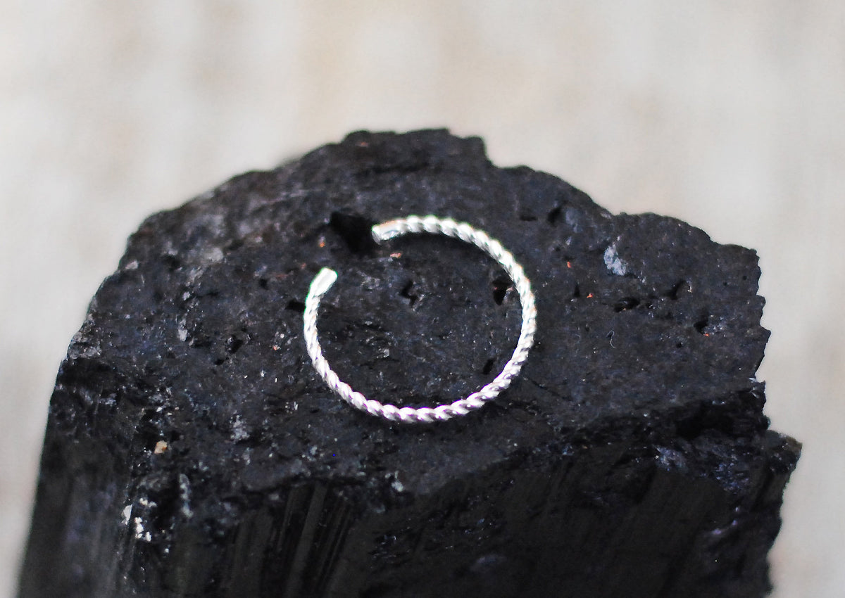925er Silber Ring schlicht, gedrehtes Design, Seiloptik