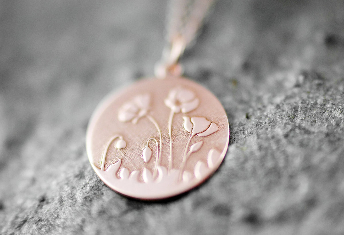 Roségold vergoldeter Anhänger 18K "Mohnblumenfeld" optional mit Kette