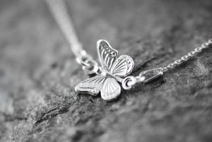 Schlichtes 925er Armkettchen "Schmetterling"