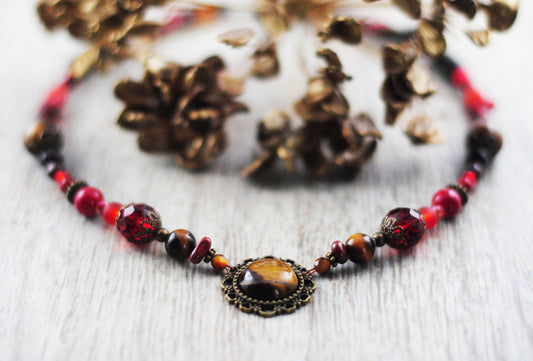 "Hestia" Unikat-Kette mit Tigerauge, Granat, Koralle, Lava, Jaspis ...