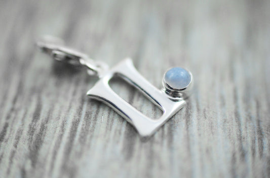 925er Echtsilber-Charm Zwilling mit Chalcedon - Sternzeichen Schmuck