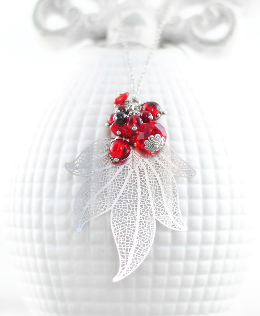 Kette "Spitzahorn" mit Granat, Jaspis und Koralle