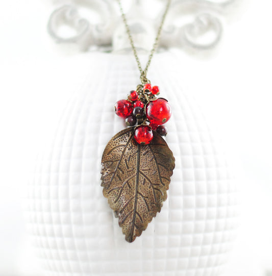 Kette "Waldspaziergang" mit Granat