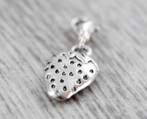 Charm "Erdbeere"