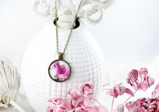 Amulett "Rosengarten"