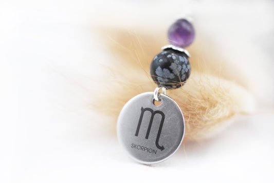 Sternzeichen Amulett Skorpion mit Obsidian und Amethyst - Edelstahl, lasergraviert